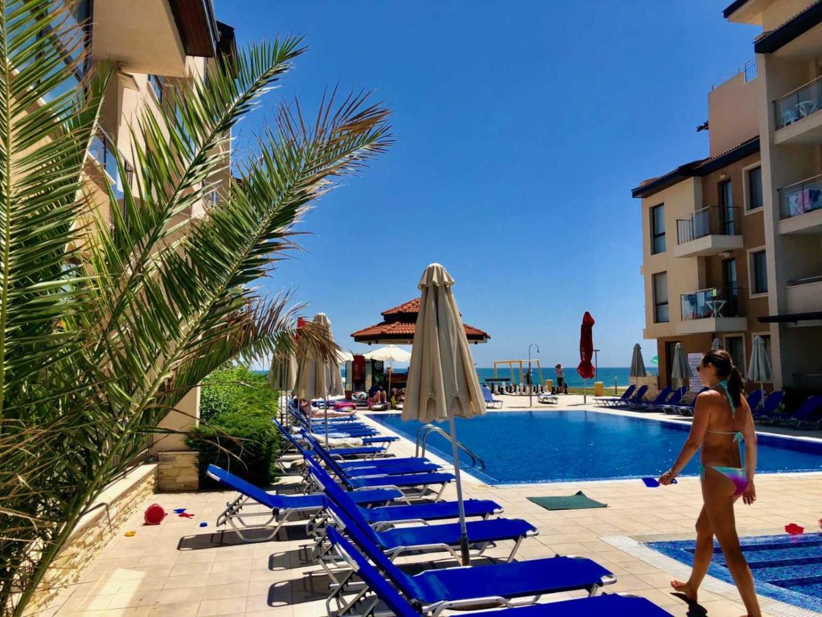 Obzor Beach Resort Apartment G-109 Ngoại thất bức ảnh