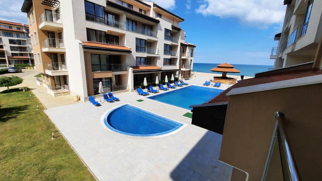 Obzor Beach Resort Apartment G-109 Ngoại thất bức ảnh